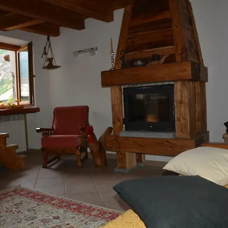 Maison Elie Holiday home